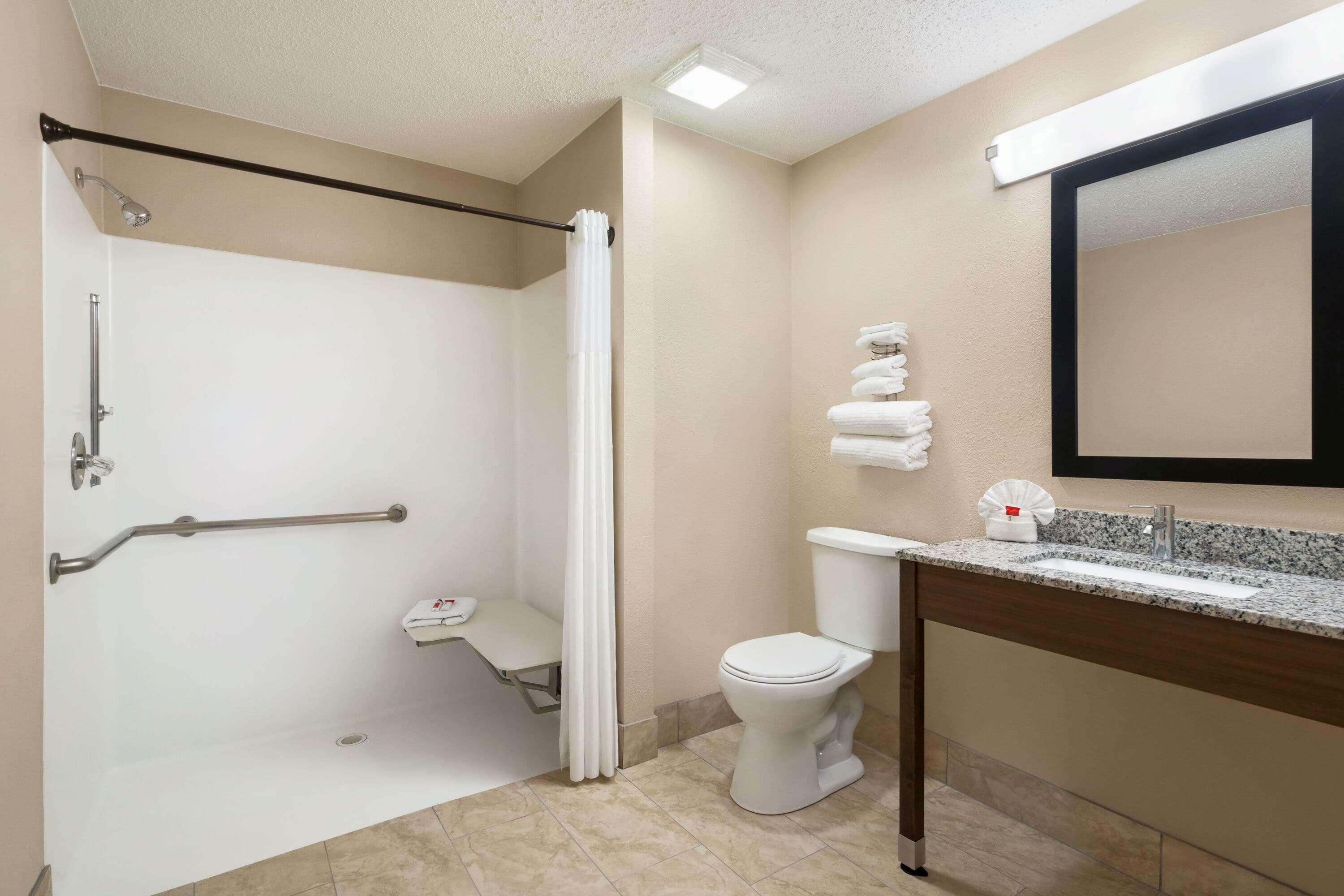 Super 8 By Wyndham Ks Hotel 3*
