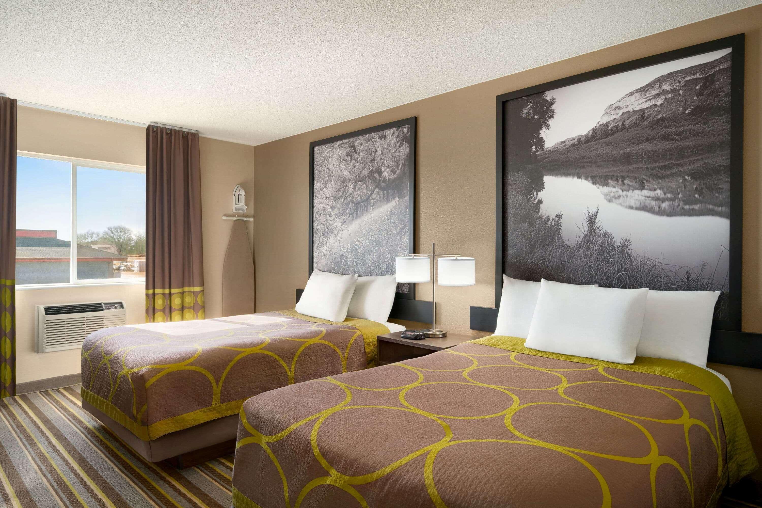Super 8 By Wyndham Ks Hotel Liberal