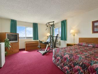 Super 8 By Wyndham Ks Hotel 3*
